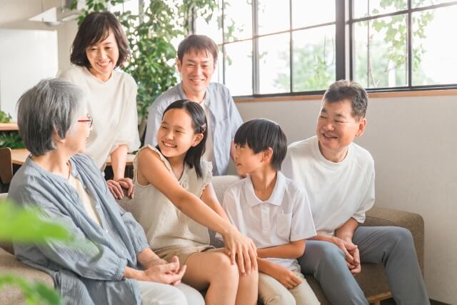 ご家族と一緒に補聴器を相談できる訪問対応のメリット